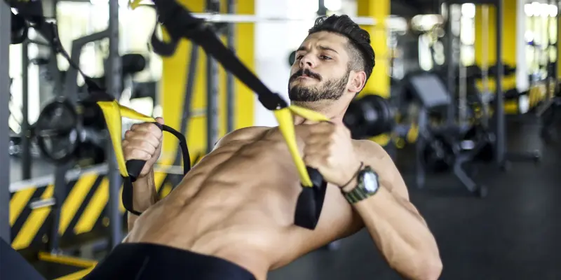 حرکات عضلات مرکزی با TRX یا تسمه تعلیقی