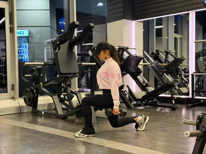 حرکت لانگز دمبل خانم ها