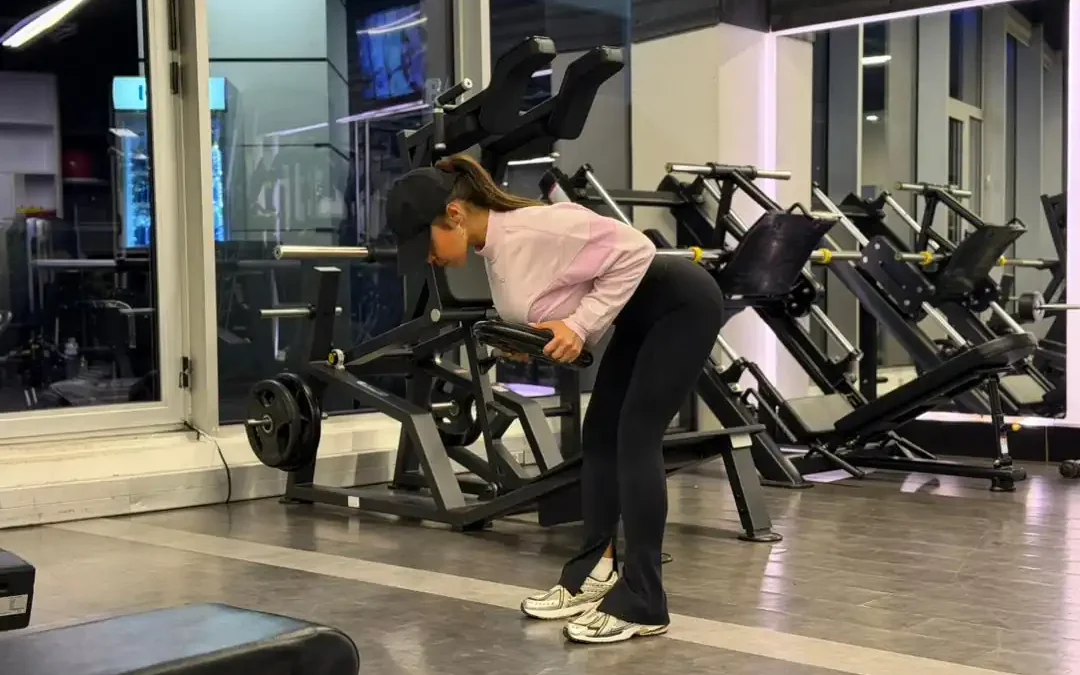 آموزش حرکت سلام ژاپنی با صفحه + ویدیو آموزشی و تعداد ست ها مناسب