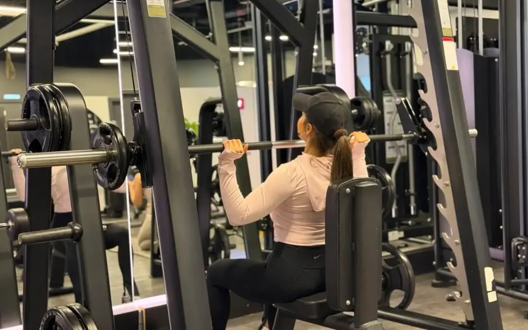 آموزش حرکت پرس سرشانه اسمیت