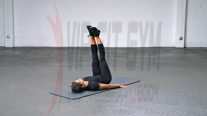 لیفت پا از حرکات هوازی شکم