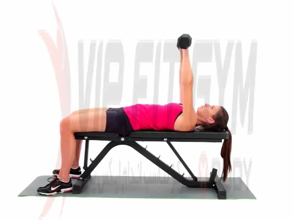 معرفی و آموزش بهترین حرکات لیفت سینه + عکس