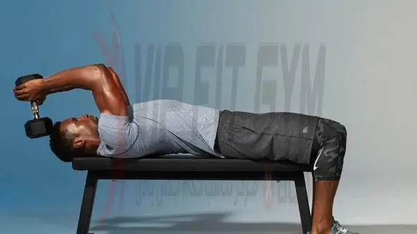 پول اور دمبل برای لیفت سینه