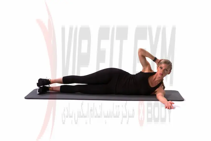 آموزش اجرای حرکت کرانچ پهلو خوابیده