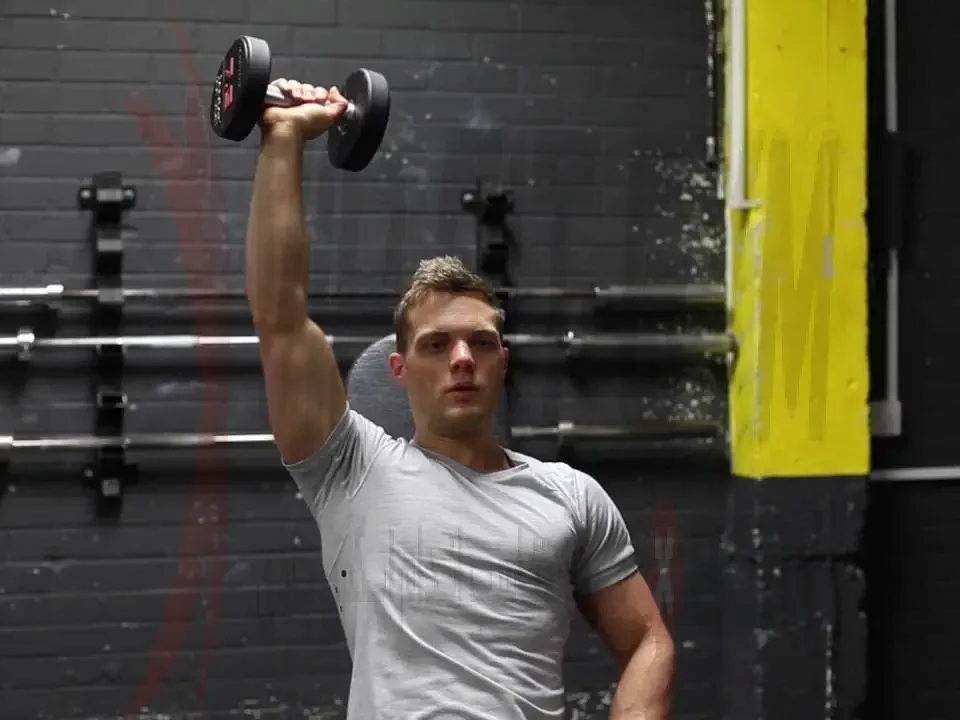 آموزش حرکت پرس سرشانه تک دمبل + آموزش ویدیویی