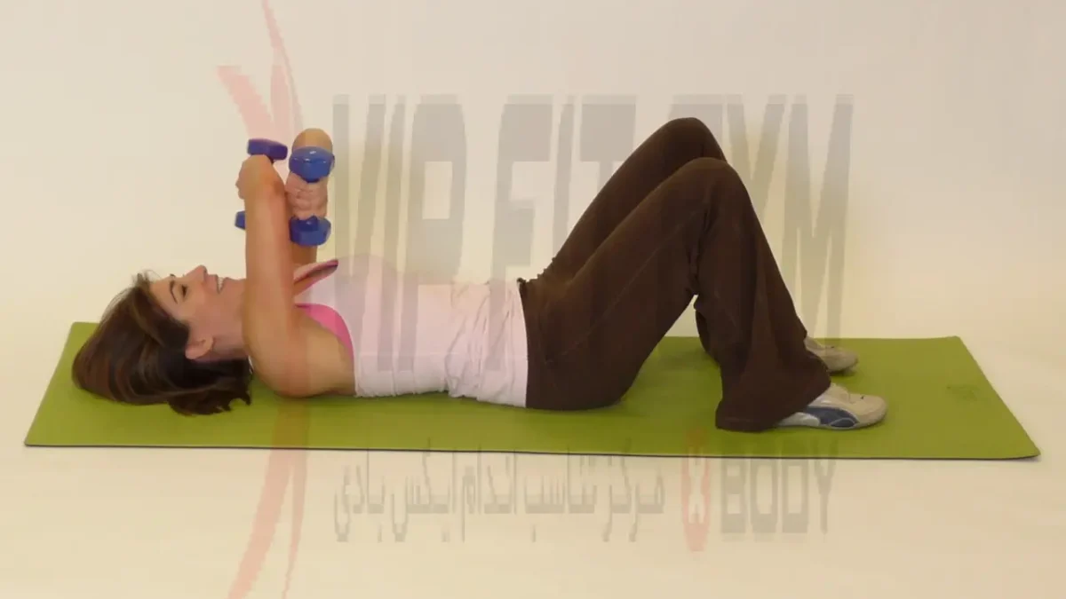 آموزش حرکت کرانچ ضربدری با دمبل - آموزش با فیلم و عکس